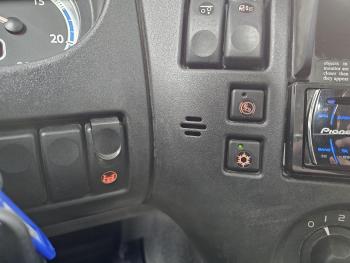 CF 85.410 6x2 / HIAB 35 t/m crane / kran + REMOTE